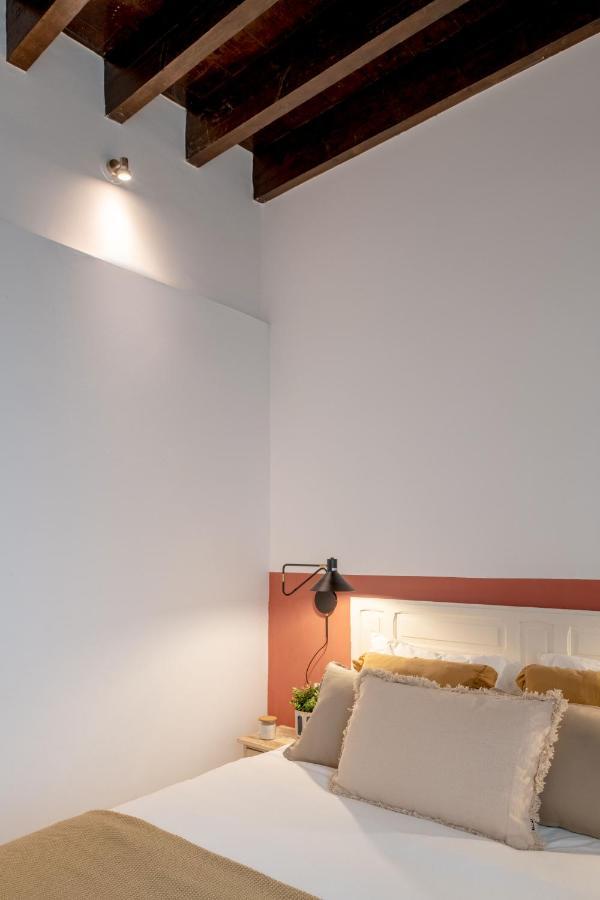 Home2Book Amelia'S Pottery, Triana Sevilla Exterior foto